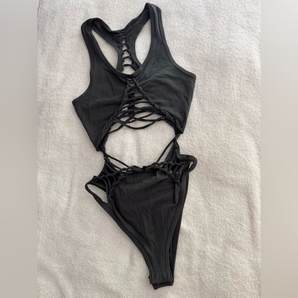 NEW Twisted Movement Grey Handmade Cutout Pole Festival Dance Bodysuit S - Picture 5 of 7